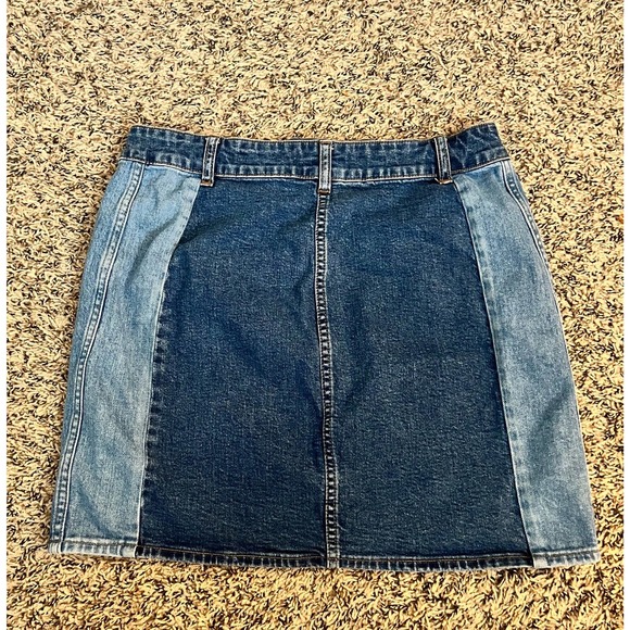 Madewell Stretch Denim Straight Mini Skirt: Pieced Edition - Size 30 - Picture 7 of 7
